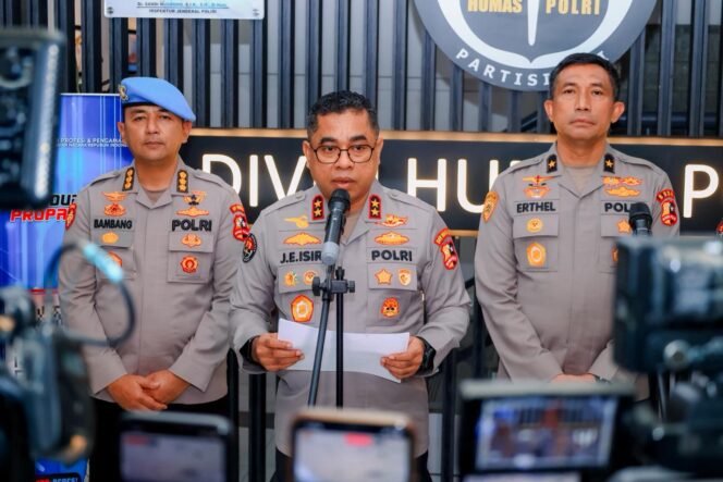
					Polri Tegaskan Rekrutmen Akpol 2026 Tanpa Jalur Khusus, Masyarakat Diminta Waspada Penipuan