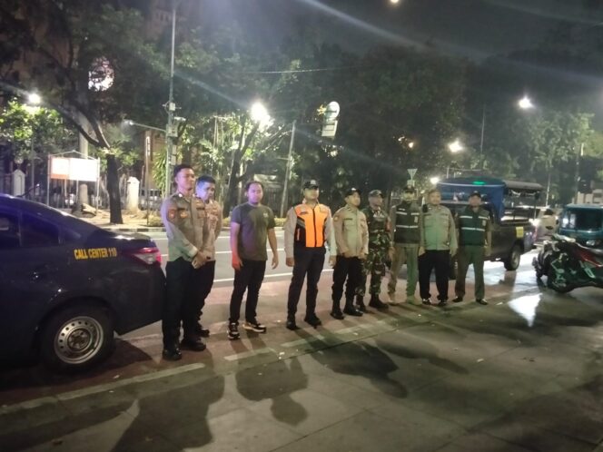 
					Penjagaan Dan Patroli 3 Pilar Sawah Besar Intensifkan Pengamanan Malam di Lapangan Banteng dan Mangga Besar