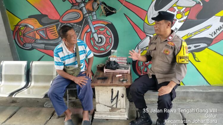 Polisi Turun Langsung! Patroli Humanis Perkuat Keamanan RW 07 Galur