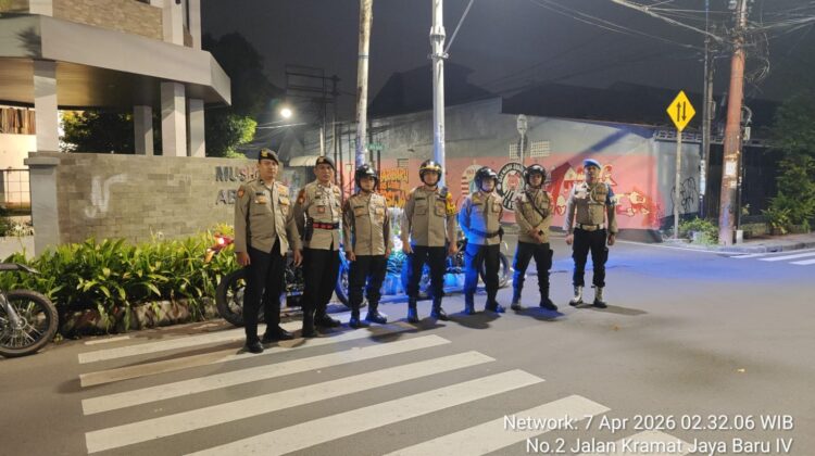 Patroli Dini Hari Polsek Johar Baru, Sapu Bersih Potensi Gangguan Kamtibmas