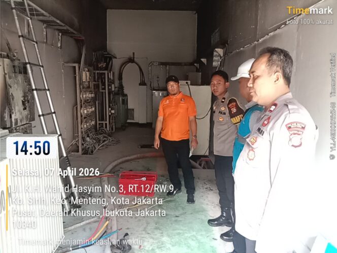 
					Gerak Cepat Polisi Tangani Ledakan Gardu PLN di Menteng, Listrik Segera Dipulihkan