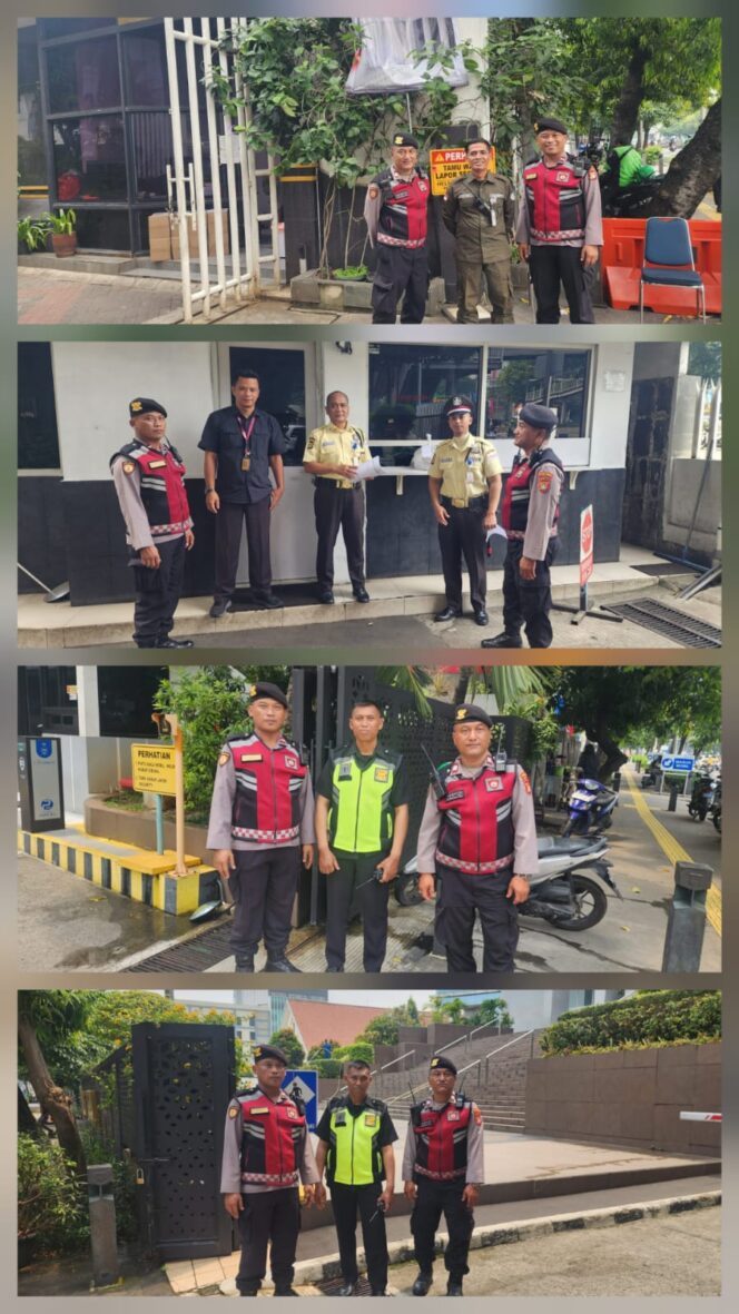 
					Polisi Patroli dan Sambangi Objek Vital di Kawasan Senen, Situasi Kondusif