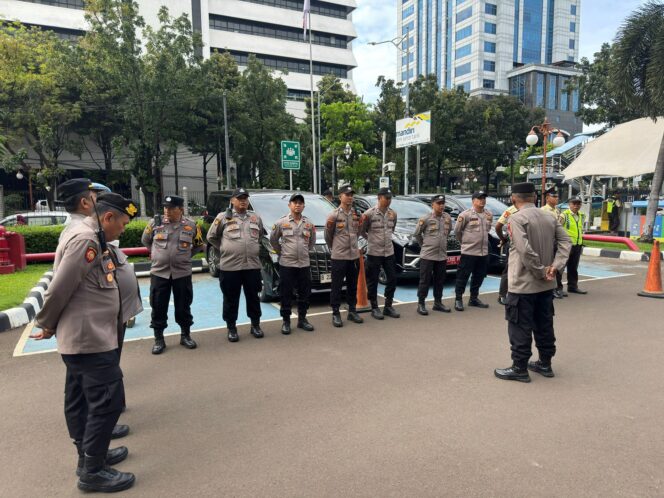 
					Polsek Sawah Besar” Siagakan 19 Personel Amankan Rencana Aksi Mahasiswa di Kantor OJK