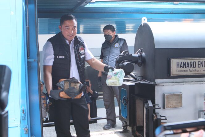 
					Bongkar Ribuan Kasus Narkoba, Polda Metro Jaya Ingatkan Bahaya Narkoba dan Dampaknya