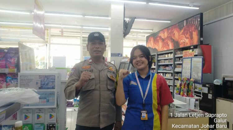 Polisi Sambangi Minimarket, Perkuat Kewaspadaan dan Cegah Kejahatan di Galur
