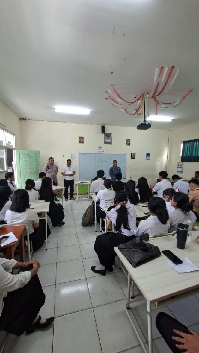 
					Polri Edukasi Pelajar, Cegah Tawuran dan Imbau Tidak Ikut Aksi Hari Buruh