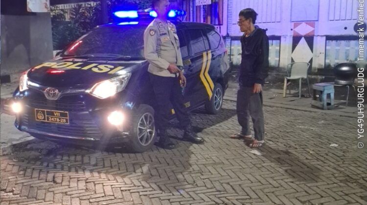 Patroli Dinihari di Jalan Proklamasi, Kapolsubsektor Pegangsaan Perkuat Kamtibmas Menteng