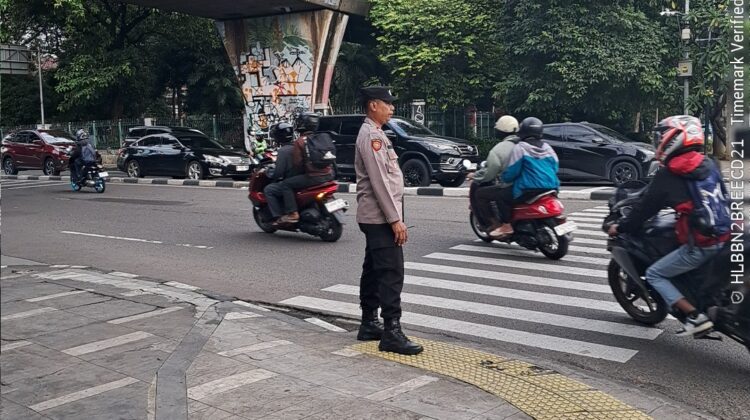 Polisi Hadir di Simpang Diponegoro, Mobilitas Pagi Warga Menteng Lebih Tertib