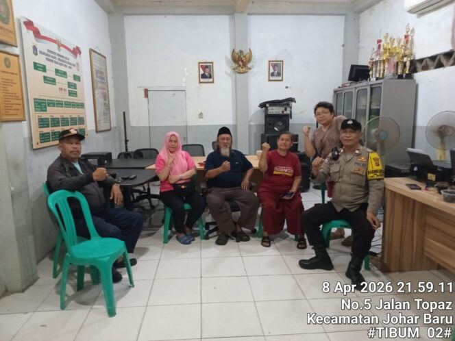 
					Polisi Sambangi Pos Kamling RW 02 Galur, Perkuat Sinergi Warga Cegah Curanmor di Malam Hari