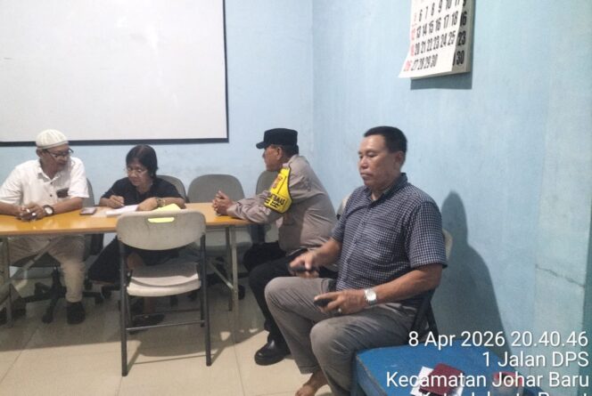
					Sinergi Warga dan Aparat Kuatkan Keamanan RW 06 Johar Baru Lewat Sambang dan Patroli Malam