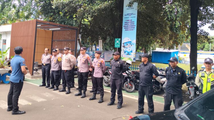 Polri Siagakan Personel Amankan Aksi Unjuk Rasa di Perumda PAM Jaya