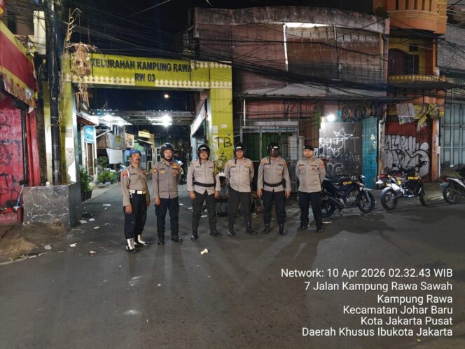 
					Patroli Dini Hari Polsek Johar Baru, Cipta Kondisi dan Cegah Tawuran di Titik Rawan