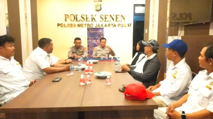 Kapolsek Senen Silaturahmi dengan Karang Taruna, Ajak Pemuda Aktif Jaga Kamtibmas