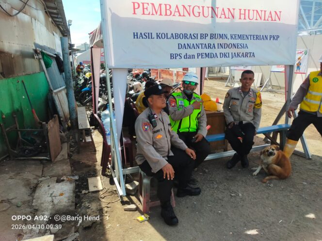 
					Polisi Monitoring Pembangunan Hunian Sementara di Kramat, Situasi Aman Kondusif