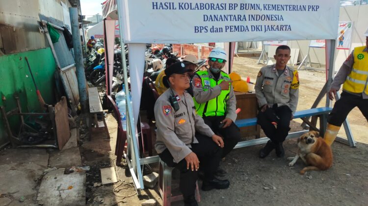 Polisi Monitoring Pembangunan Hunian Sementara di Kramat, Situasi Aman Kondusif