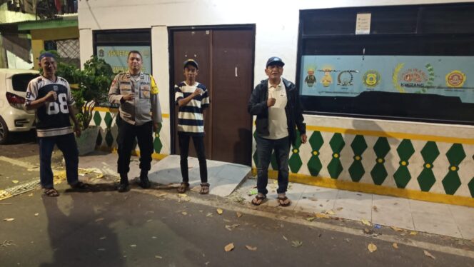 
					Polisi Sambangi Poskamling RW 02 Kwitang, Ajak Warga Perkuat Siskamling