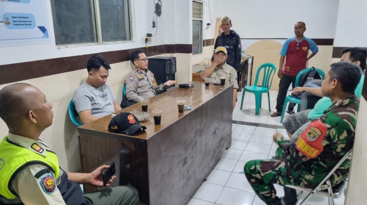 Sinergi Tiga Pilar dan Warga, Siskamling di Karet Tengsin Perkuat Keamanan Lingkungan