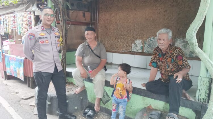 Door to Door Jaga Kamtibmas, Polisi Sambangi Warga Kampung Rawa Perkuat Deteksi Dini
