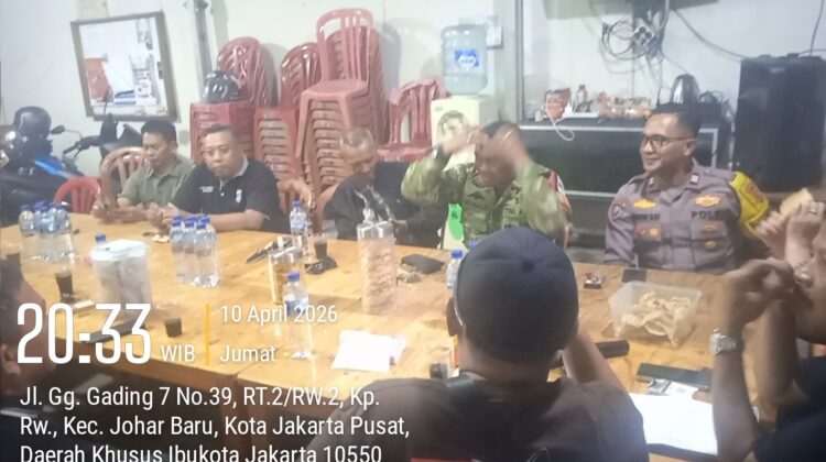 Sinergi 3 Pilar di Kampung Rawa, Bhabinkamtibmas Hadiri Pertemuan RW–LMK Perkuat Kamtibmas