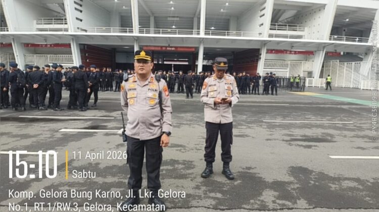 Kapolsek Metro Menteng Pimpin Apel Pengamanan Laga Persija vs Persebaya di GBK Senayan