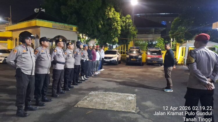 Apel Patroli Cipta Kondisi Dini Hari Perkuat Kesiapsiagaan, Polisi Johar Baru Antisipasi Gangguan Kamtibmas