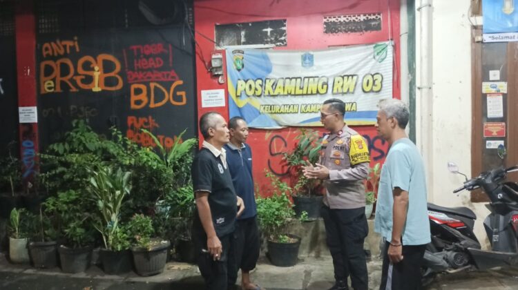 Bhabinkamtibmas Kampung Rawa Aktif Sambangi Satkamling, Perkuat Keamanan Lingkungan