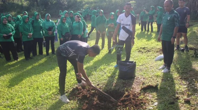 Peringati HUT ke-80 Persit, Yonkes 1 Kostrad Tanam Pohon Wujudkan Lingkungan Lestari