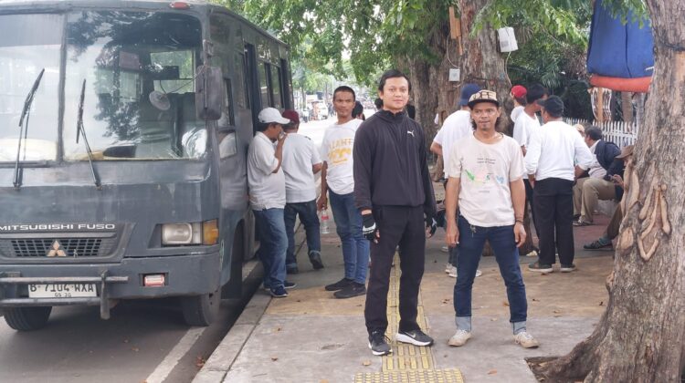 Monitoring pemberangkatan massa unjuk rasa, situasi Johar Baru tetap aman dan kondusif