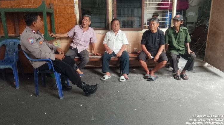 Merawat Keamanan dari Lingkungan, Bhabinkamtibmas Kemayoran Perkuat Sinergi Warga