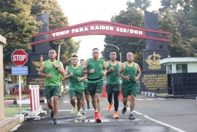 
					Pangdivif 1 Kostrad Pimpin Lari 5K, Tegaskan Pentingnya Hidup Sehat 