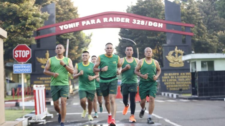 Pangdivif 1 Kostrad Pimpin Lari 5K, Tegaskan Pentingnya Hidup Sehat 