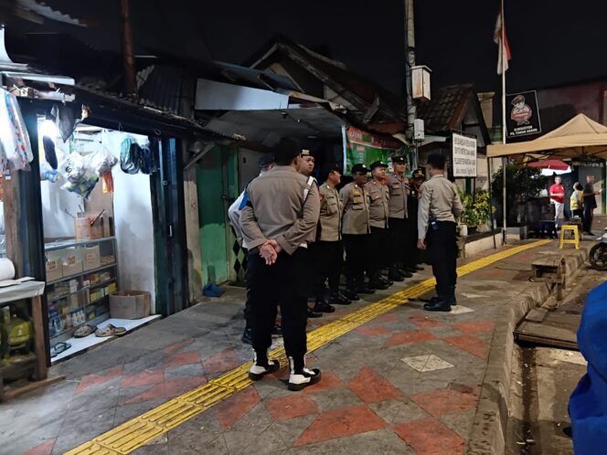 
					Sinergi Polisi dan Masyarakat, Patroli Cipkon Tekan Potensi Kejahatan di Tanah Abang