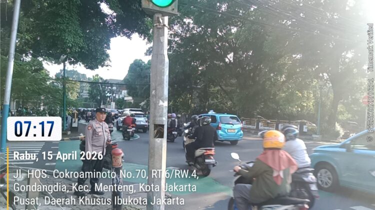 Kapolsubsektor Cut Mutia Sigap Urai Kepadatan Pagi di Tl Cokroaminoto