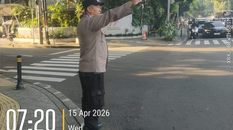 Pagi Dinamis di Menteng, Polisi Humanis Kawal Arus Lalu Lintas Tl Cik Ditiro