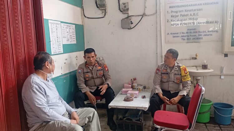 Polisi Sambangi Warga Kwitang, Ingatkan Antisipasi Curanmor hingga Kebakaran