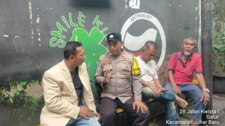 Siang Hari Disambangi Polisi, Warga Galur Diajak Aktif Jaga Keamanan Lingkungan