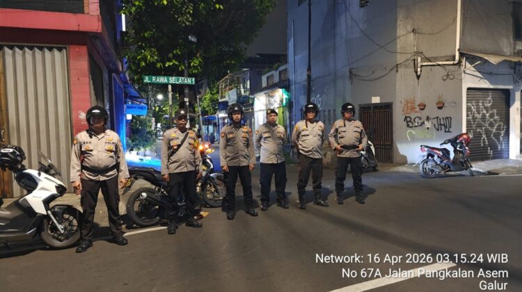 Sisir Wilayah Jelang Pagi, Patroli Cipta Kondisi Pastikan Johar Baru Tetap Aman dan Kondusif