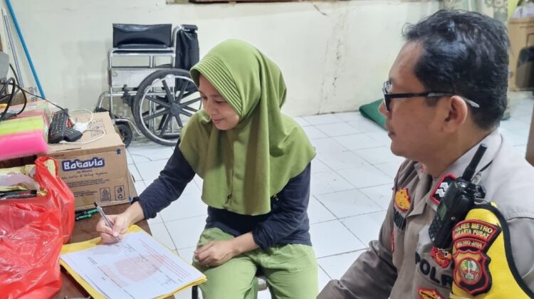 Bhabinkamtibmas Karet Tengsin Sambangi Warga, Berikan Motivasi Generasi Muda Raih Cita-Cita