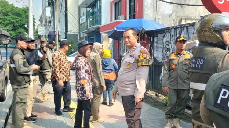 Sinergi Tiga Pilar, Penertiban PKL dan Parkir Liar Digelar di Jantung Menteng