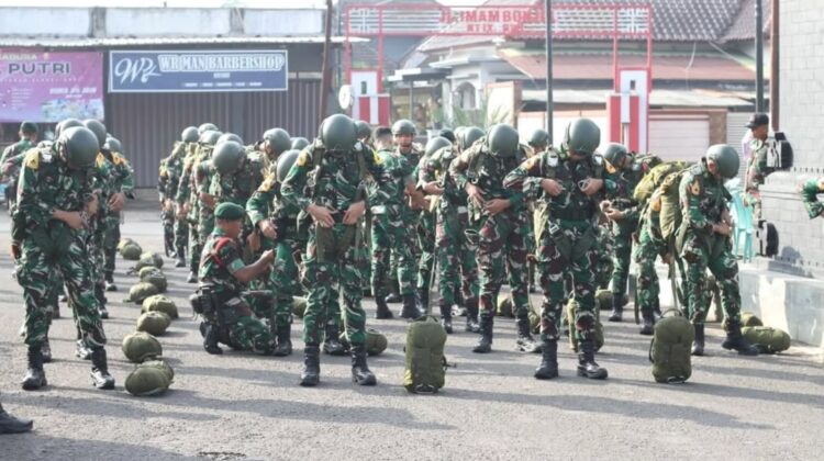 Tradisi Penerimaan Taruna Akmil OJT di Yonif 502/UY, Tumbuhkan Semangat dan Jiwa Korsa