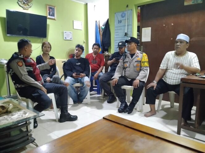 
					Viral Foto Dipakai di MiChat Tanpa Izin, Warga Paseban Lapor Polisi