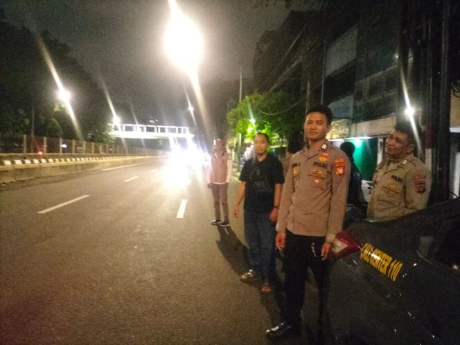 
					Patroli Malam Jelang Subuh” Cegah Kejahatan di Gunung Sahari Raya