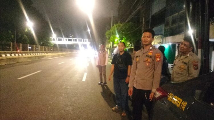 Patroli Malam Jelang Subuh” Cegah Kejahatan di Gunung Sahari Raya