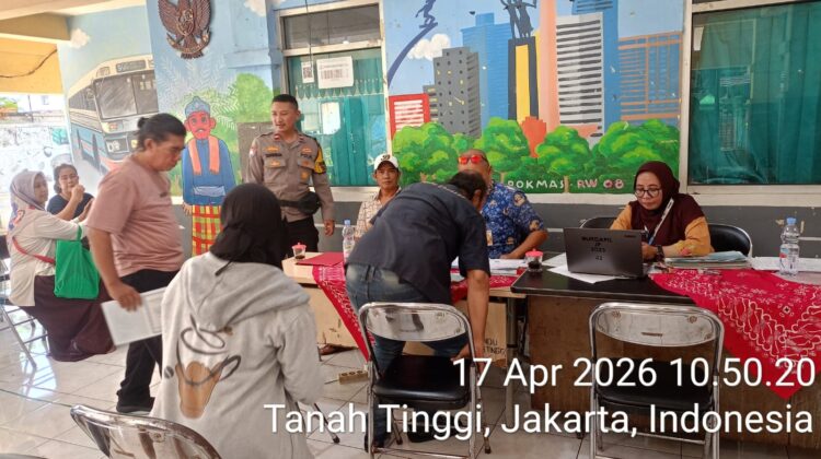 Tertib Administrasi, Polisi dan Dukcapil Gencarkan Imbauan Tamu Wajib Lapor di Tanah Tinggi