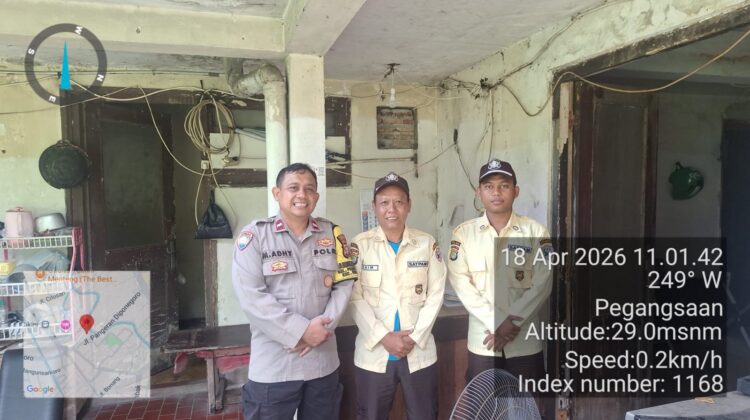 Patroli Dialogis di Jalan Diponegoro, Bhabinkamtibmas Ajak Security Tingkatkan Kewaspadaan