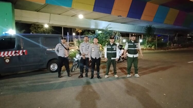 Patroli Cipta Kondisi Tiga Pilar Kemayoran Menyisir Titik Rawan Demi Rasa Aman Warga
