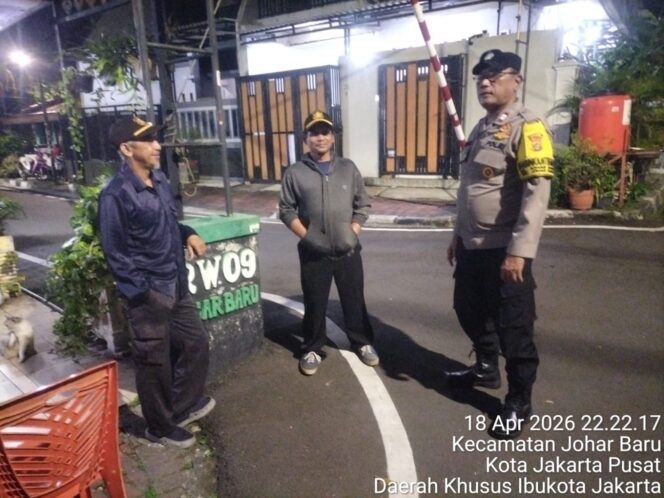 
					Sambang Satkamling, Polisi Ingatkan Tamu Wajib Lapor 1×24 Jam di Johar Baru