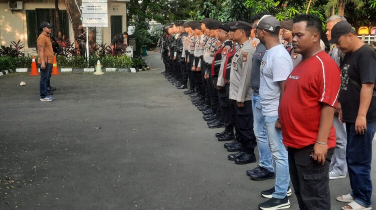 Cegah Tawuran Warga, Polsek Tanah Abang Kerahkan Puluhan Personel di Petamburan