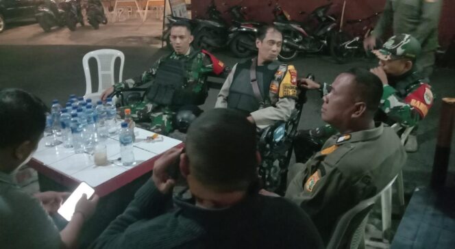 
					Patroli/Siskamling Keliling Koramil 01/Jatinegara Jaga Wilayah Tetap Aman dan Kondusif