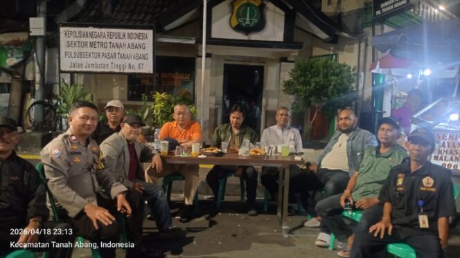 
					Kegiatan Sambang Siskamling RW 09, Upaya Preventif Cegah Tawuran dan Kriminalitas